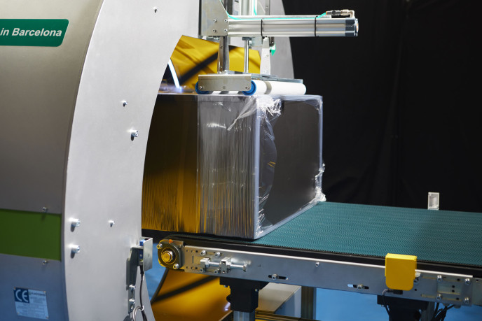 Фото товара: Автоматический горизонтальный обмотчик Plasticband ATIS 125