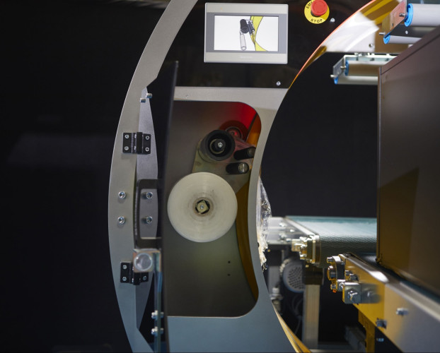 Фото товара: Автоматический горизонтальный обмотчик Plasticband ATIS 125