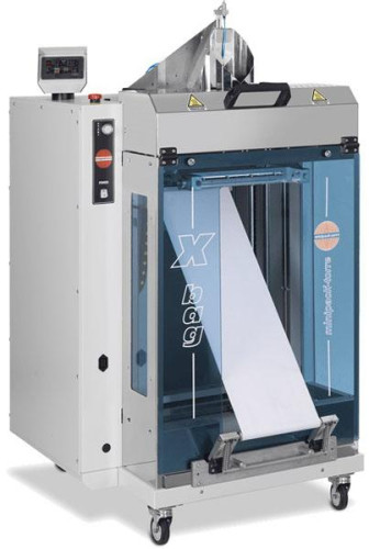 Фото товара: Полуавтоматический вертикальный упаковщик в пакет Minipack-torre X-Bag Evo с ленточным конвейером 